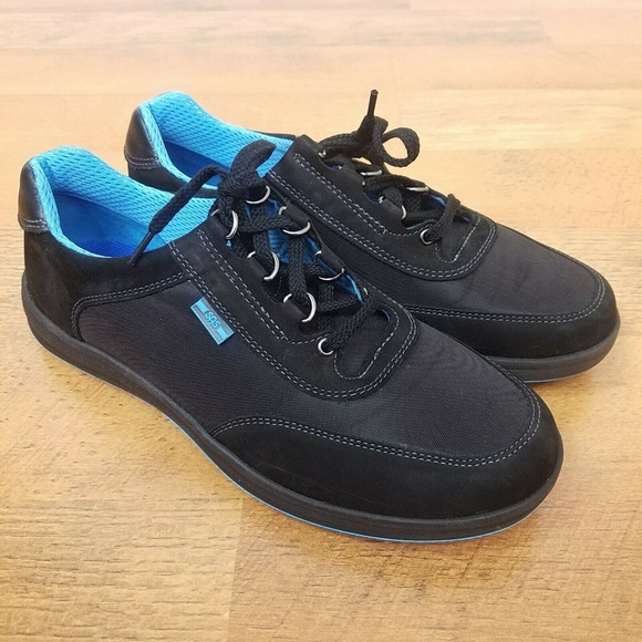 sas sporty shoes